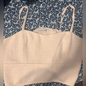 Abercrombie & Fitch white top